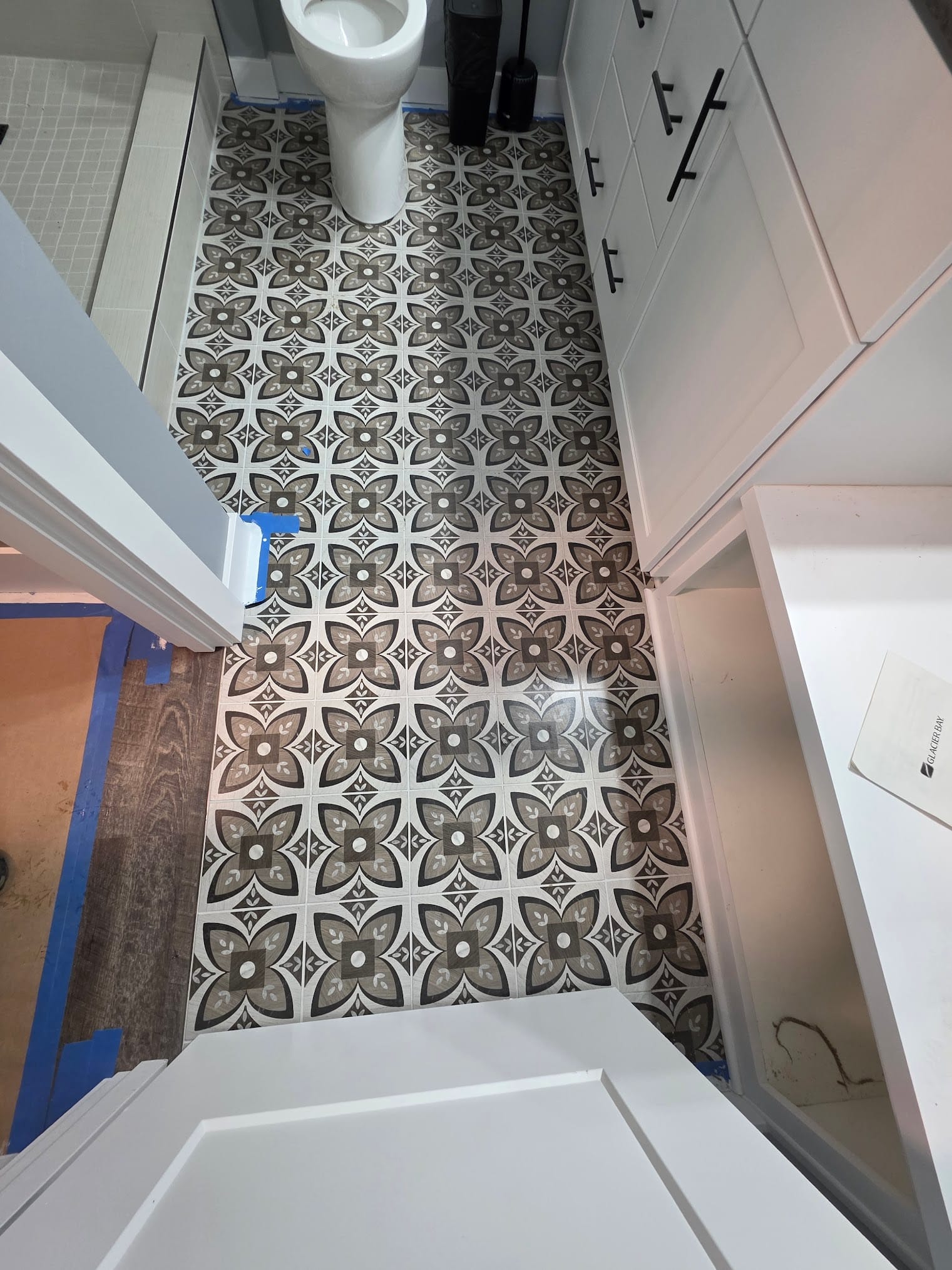 Patterned encaustic floor